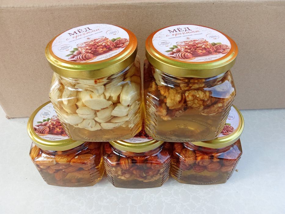 Продам мед с орехами