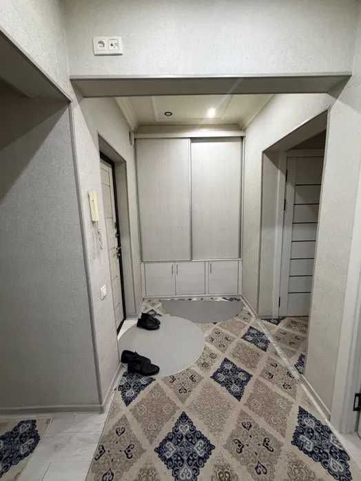 Сдаётся кв Ул Себзор Метро Гафур Гулямов 3-ком/5/9 ро-н Алмазарский