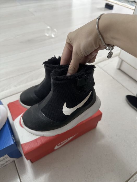 Продам детскую обувь оригинал