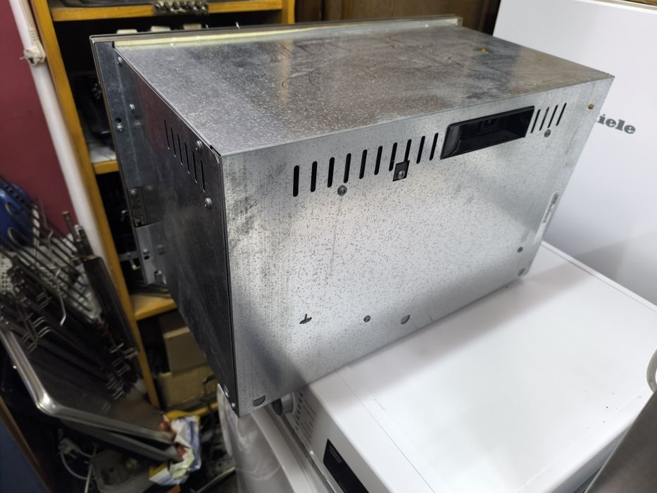 Фурна на пара Miele DG 2661 EDST