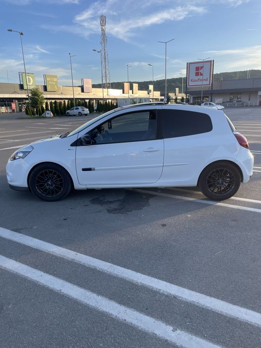 Vand / Schimb Renault Clio 3 , 1.5 dCi Night and Day 140 HP