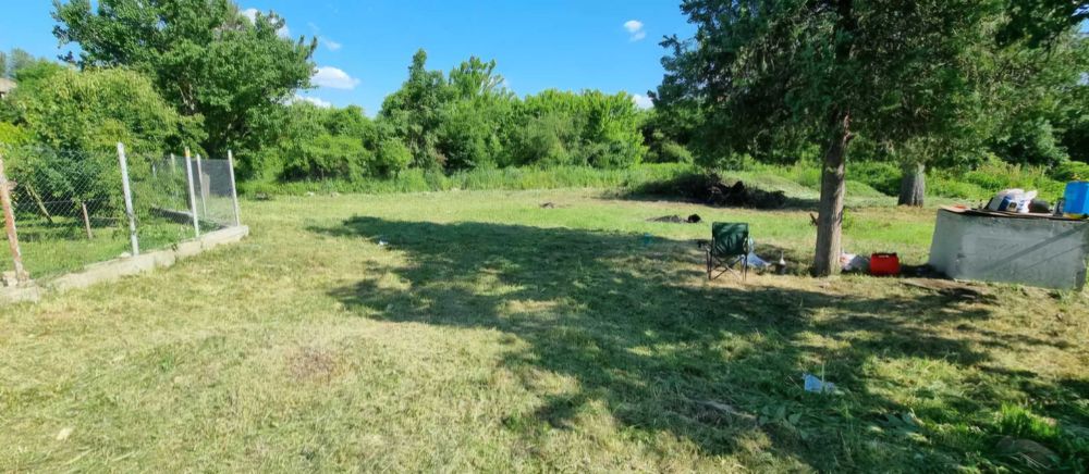 Парцел в село Първомайци