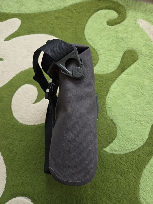 Vând geantă Vaude pentru bicicletă