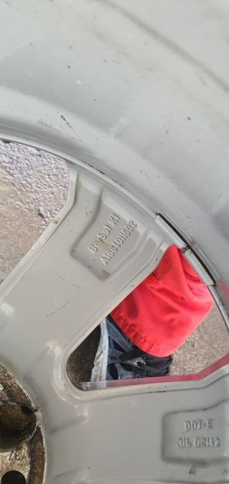 Джанти и Гуми 4бр 5х112 18 цола Оригинални  ML