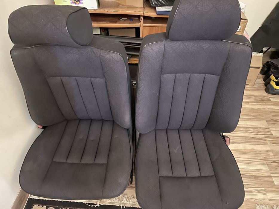 Салон ёлка черный w124