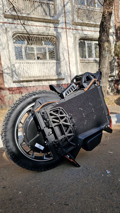 Моноколесо Kingsong F18