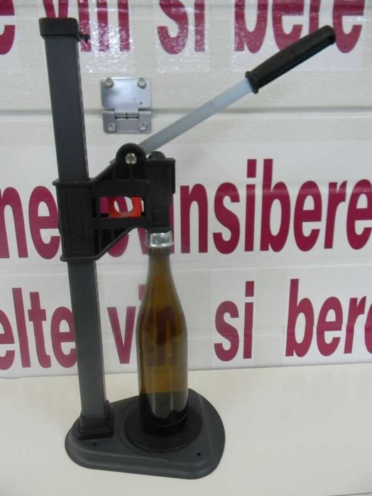 Dopuitor/capsator sticla