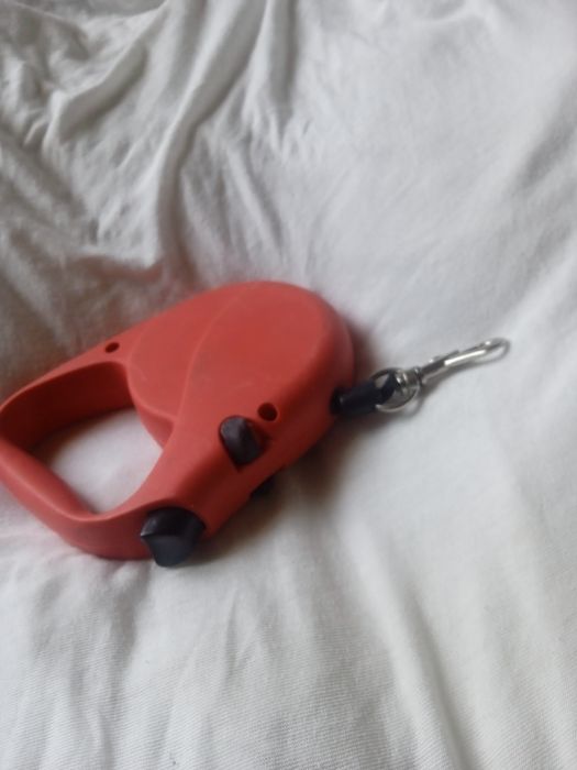 It sayr qilish uchun 3 metr arqon qatiq buĝilmaydi va yengil itga foyd