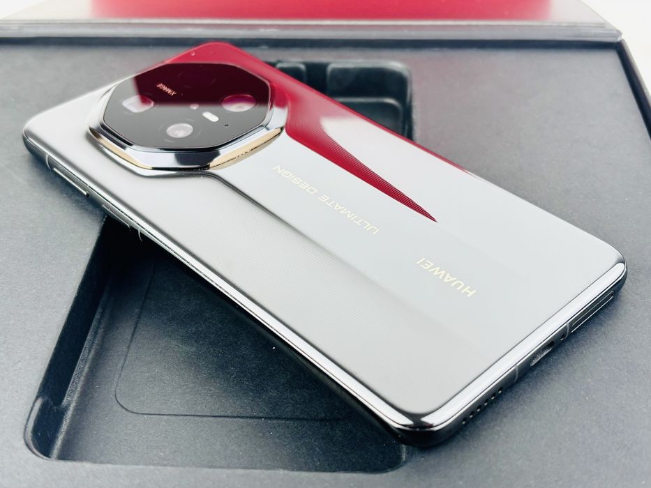 НОВ! Huawei Mate 70 RS Ultimate Design 512GB 16RAM Гаранция!
