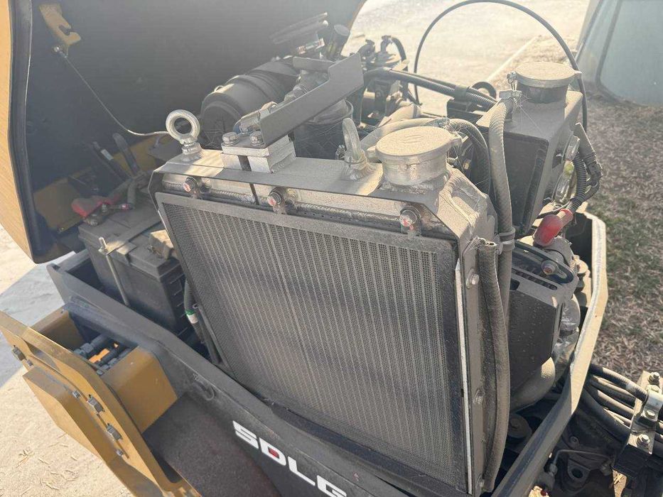 В наличии! Двухвальцовый мини каток SDLG RD730 
3 т (Volvo technology)