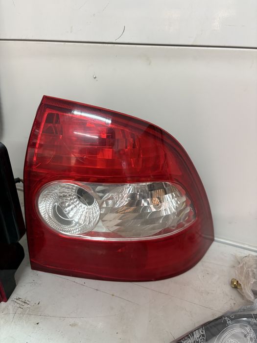 Приора задни фар