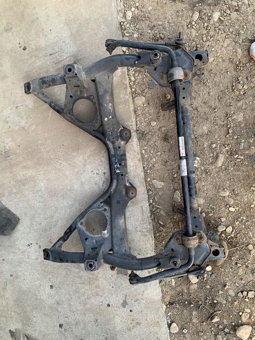 Punte fata cadru motor jug bmw f20 f30