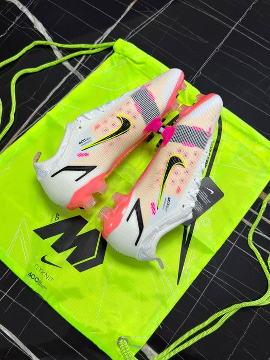 Ghete de fotbal Nike