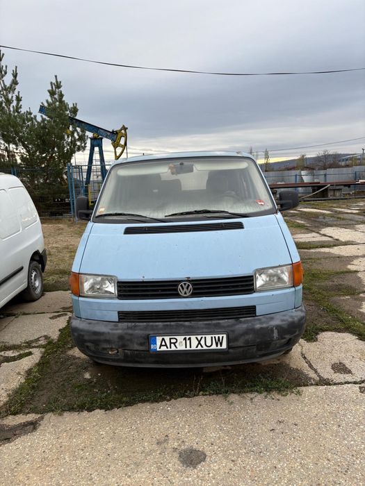 Vand doua autoturisme VOLSWAGEN TRANSPORTER
