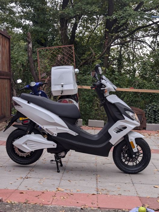 Scuter electric efun Lipo 2.4 kw. NOU autonomie 100km+-