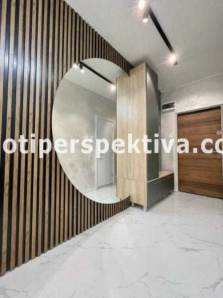 Продава се Тристаен апартамент в Пловдив, Христо Смирненски - 70 кв.м за 1050 €/кв.м - Снимка #7