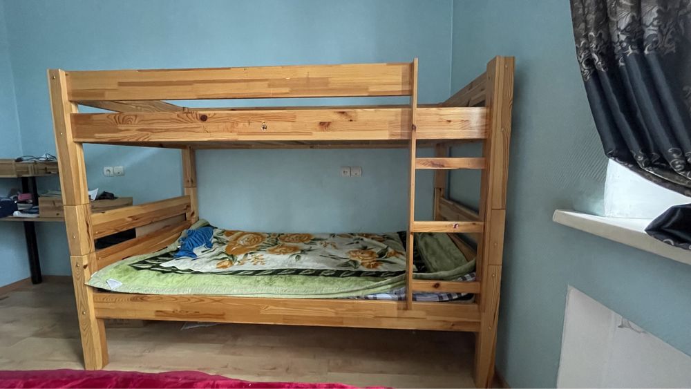 Двух ярусный кровать для детей.