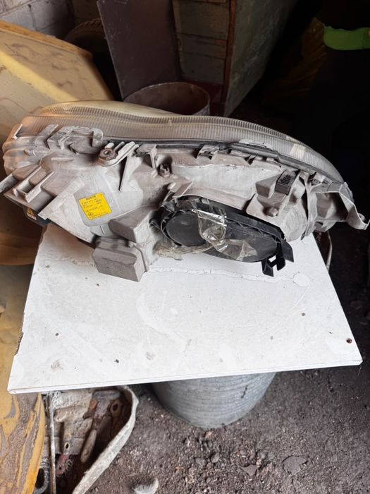 Продам фары на w220