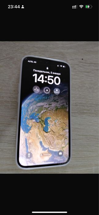 Продам iphone 14 на 128 гб