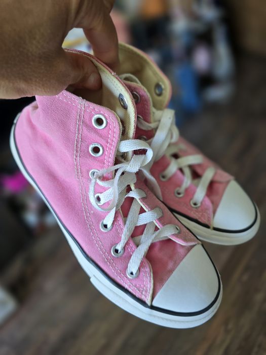 Converse Chuck Taylor
Размер 33.5.