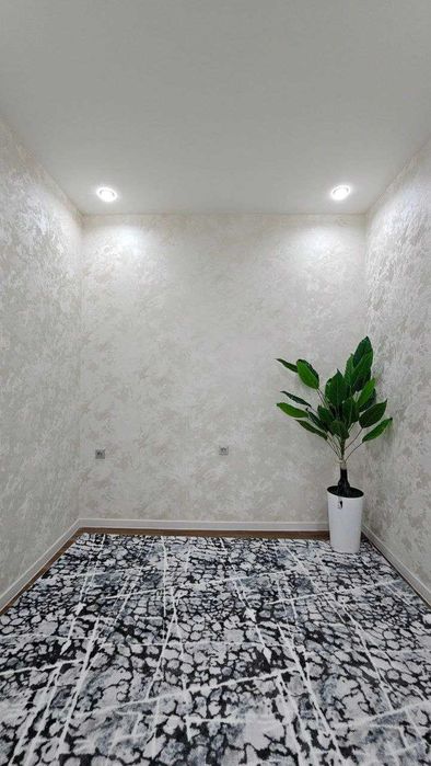 N.12464 Срочно!  Продаётся 4х ком-ная квартира