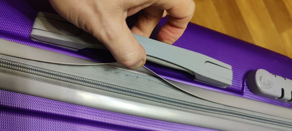 Чемодан в ручную кладь бу