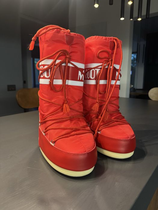 Moon Boots lungi