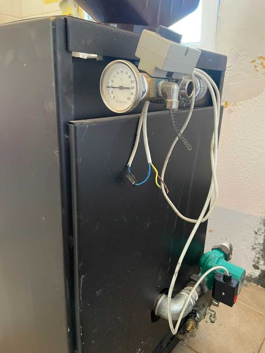 Камина с вода риза