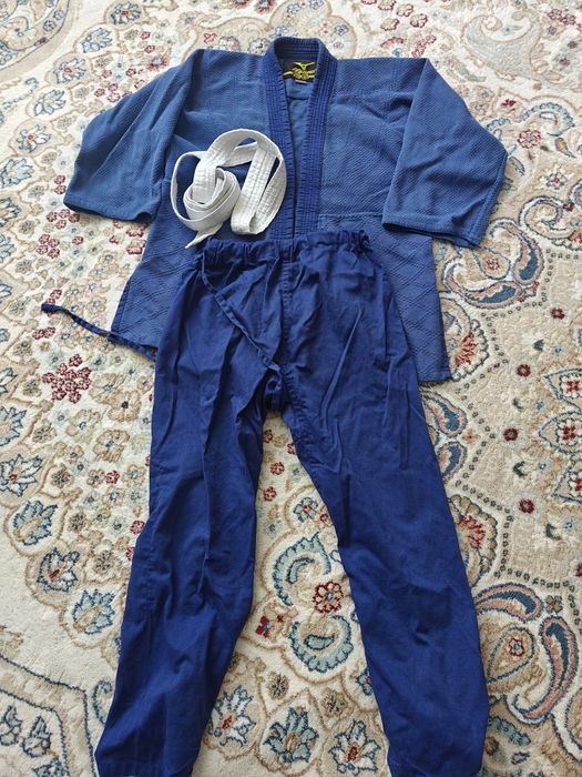 Кимоно для мальчика на дзюдо