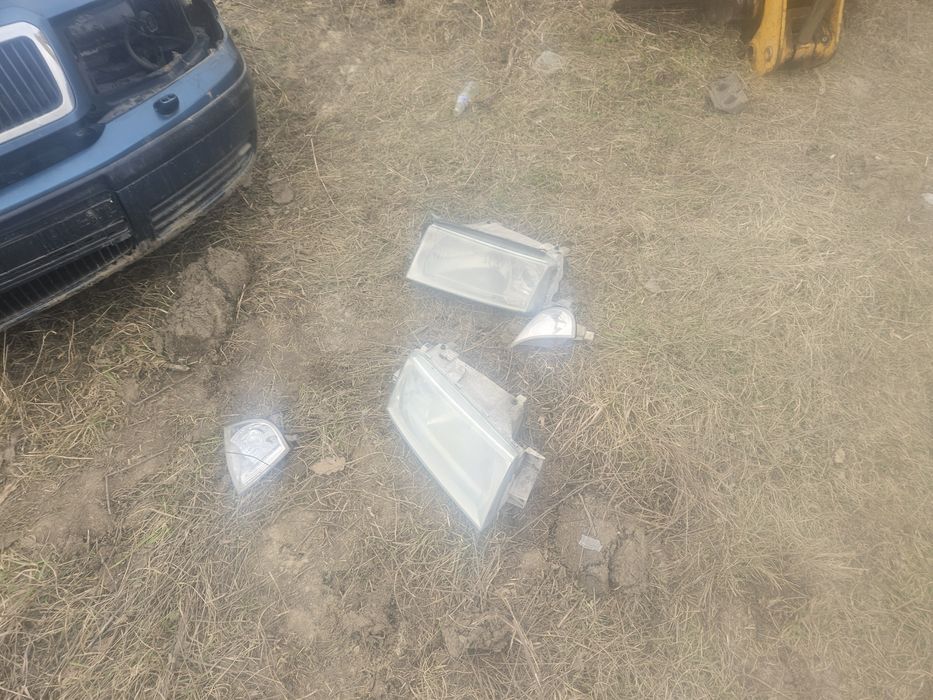 Faruri skoda Octavia 1 2004 an fabricație