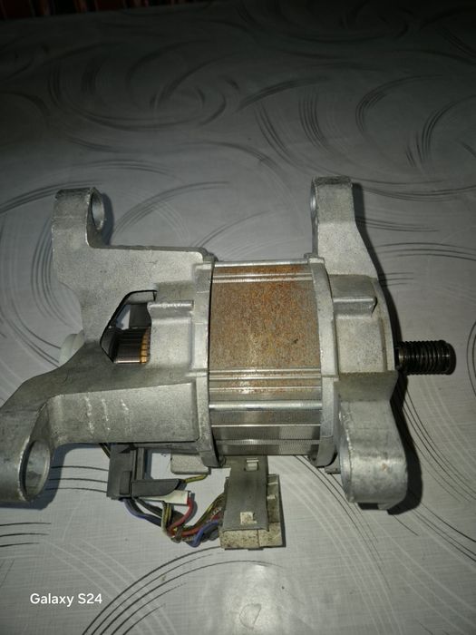 Motor  Masina de spalat Arctic