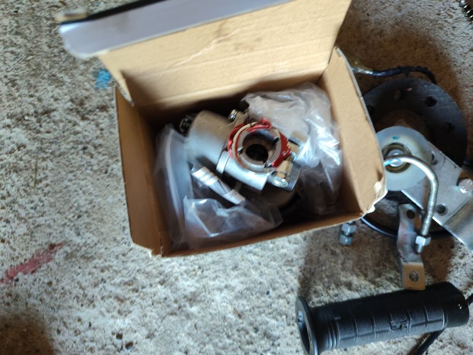 Vând motor bicicleta 2t 50cc