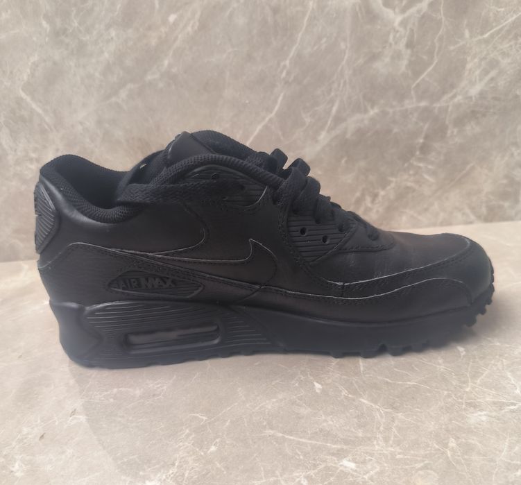 Nike Air Max 90 номер 37,5  US - 5Y