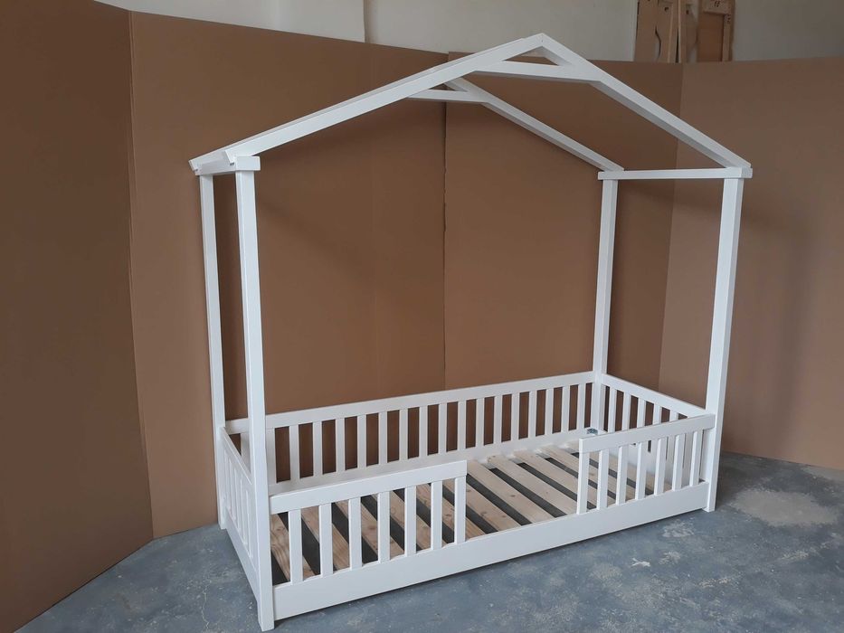 TRANSPORT GRATUIT.Pat casuta montessori.Cod 309.