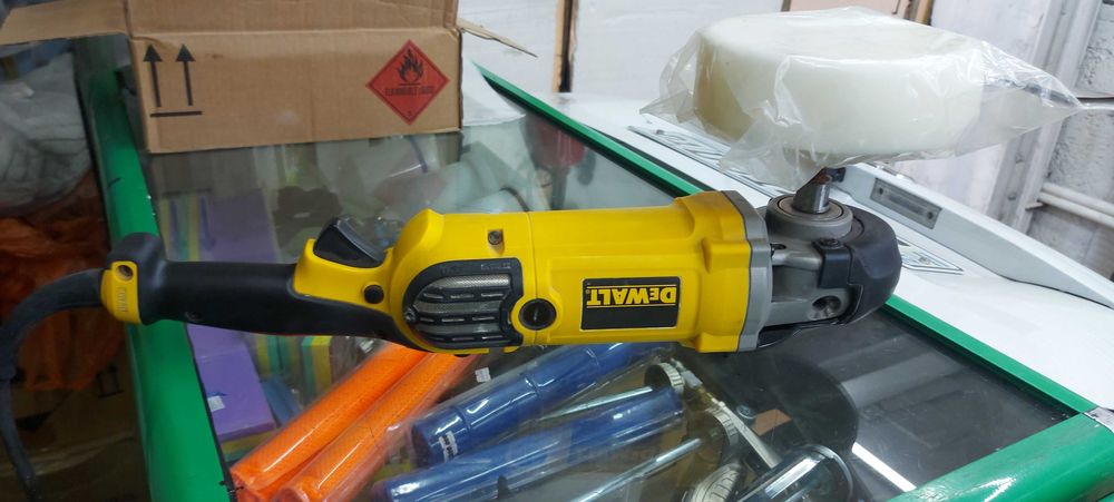 Dewalt полировальная машинка
