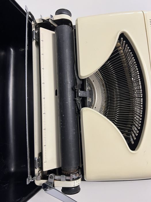 Mașină de scris Remington Elitra 1970