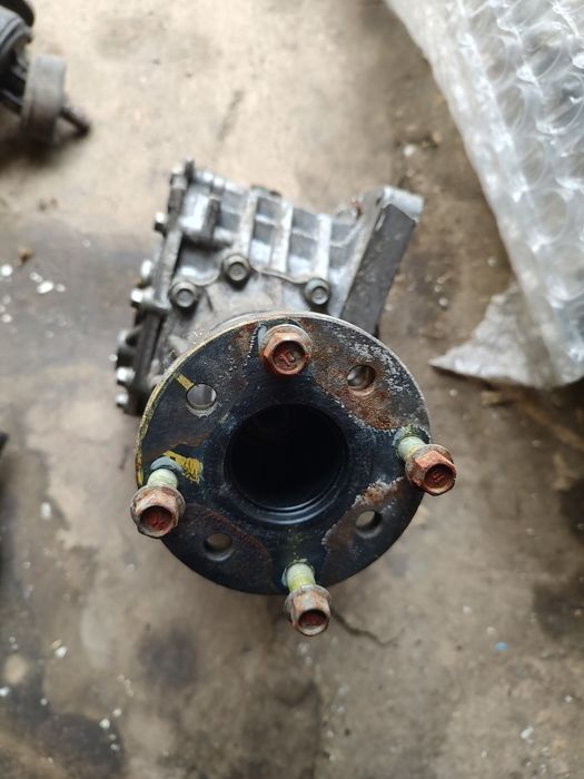 Раздатка за Хюндай йх35 2.0GDi