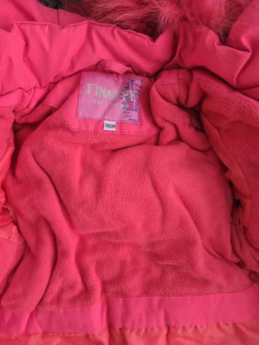 Зимняя куртка для девочки!На рост 116 см