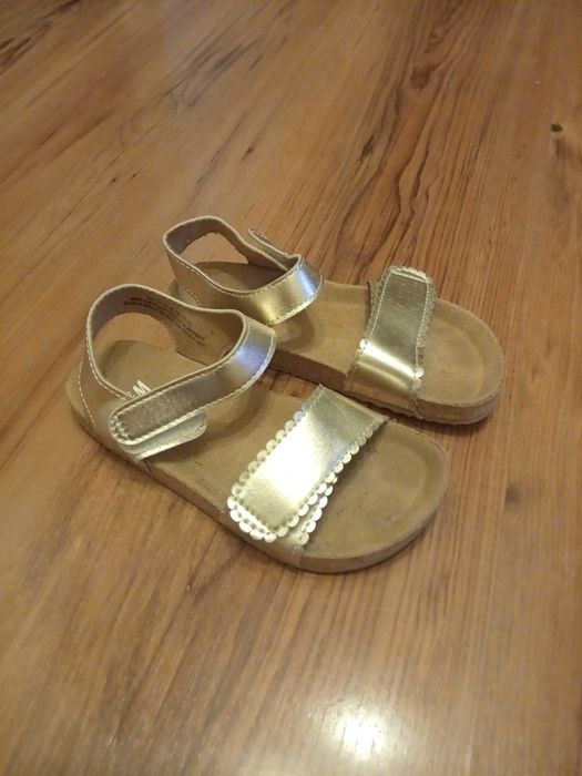 Vand sandale fetita