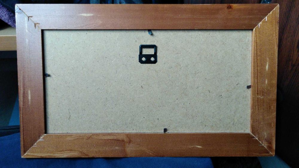 Tablou in creion felina pisicuta pisica jucausa rama din lemn