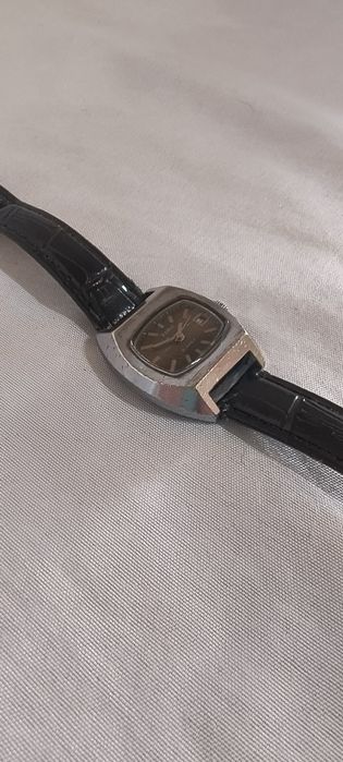 Руски механичен часовник Заря 22 Jewels