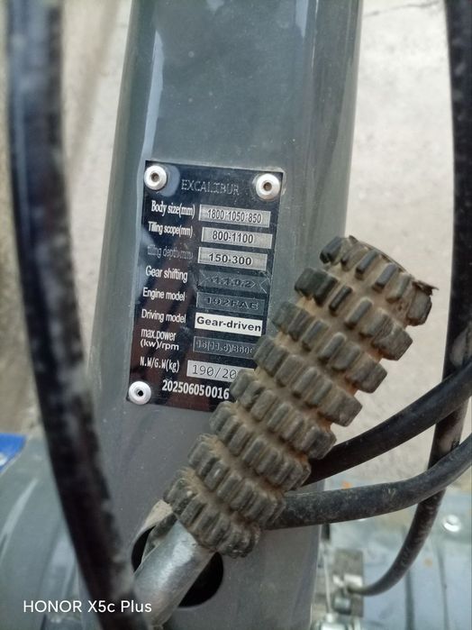 Motoblok dizelda yuradi