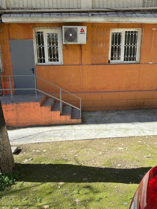 Аренда или продажа коммерческого жилья на первом этаже на долгий срок