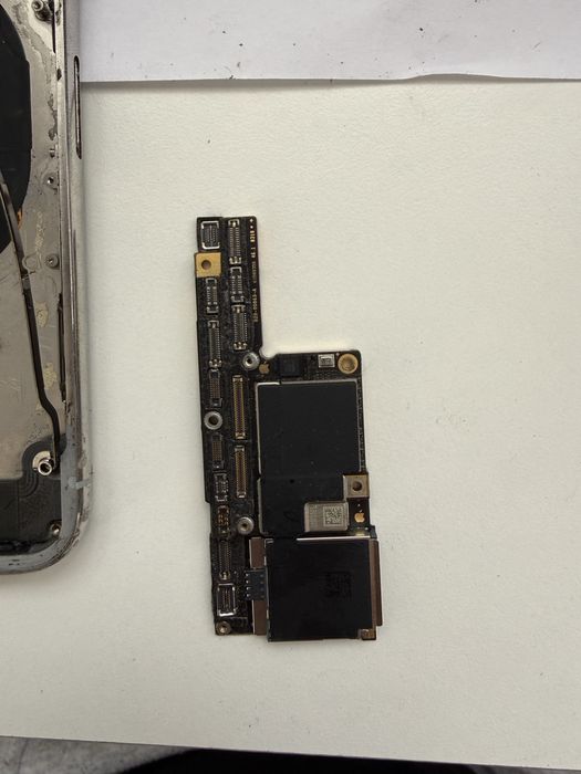 Placa de baza iphone X , 64 gb, fara iCloud