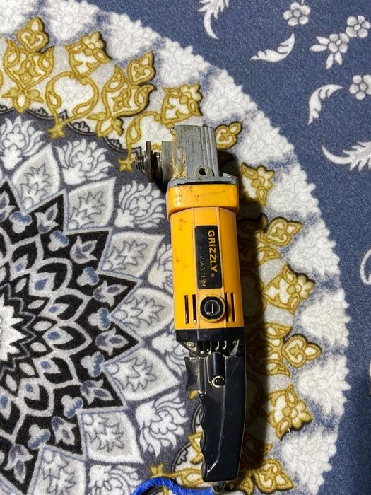 Продаётся страительные инструменты.