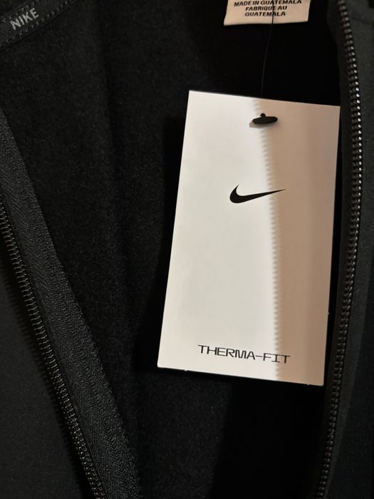 Нов ватиран Найк суичър / Nike zip sweater