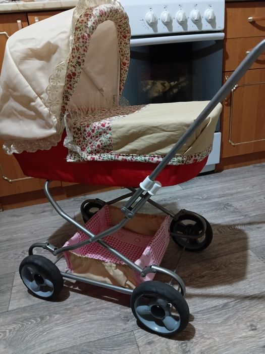 Продам коляску для кукол