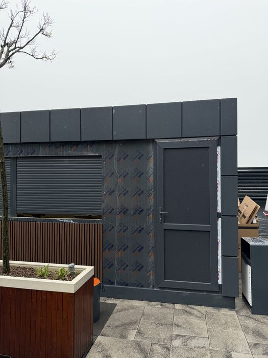 Vand containere modulare tip cafenea,garaj,birou,vestiar