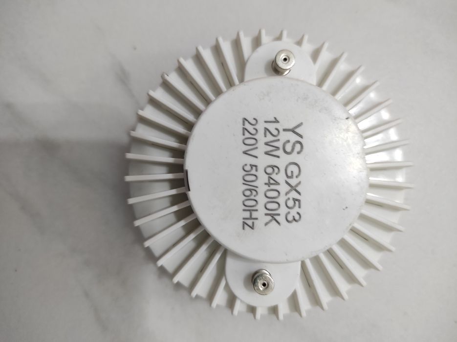 Споты с лампочками