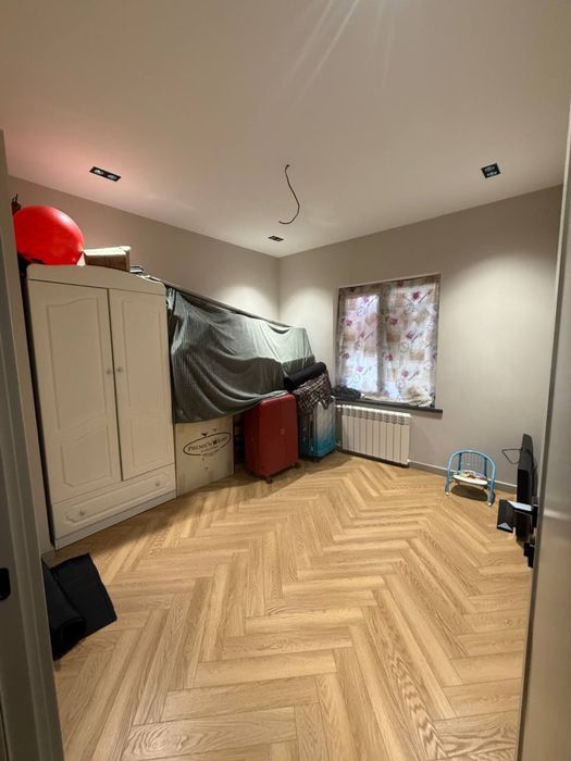 Продается 5-ти ком. кваотира, 113м2. Новостройка. Мирабадский р-н.